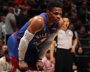 开云体育-湖记：同意威少最后的出手 就算被犯规也能稳拿2分的 但却上丢了