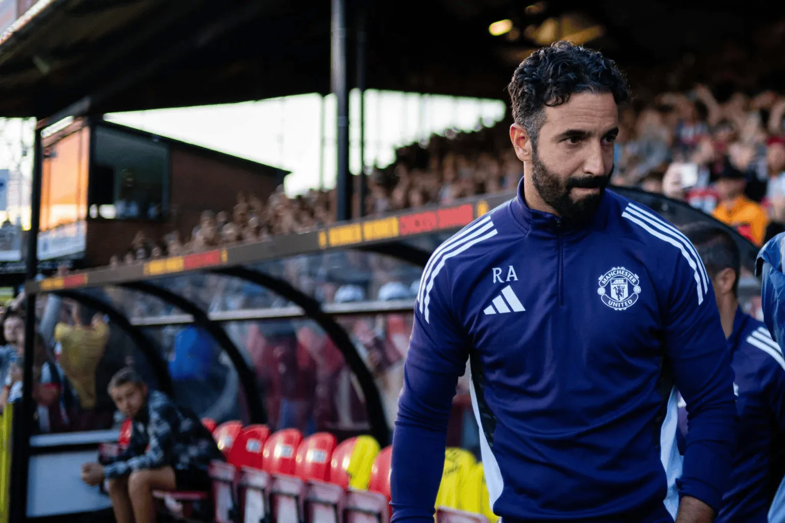 开云体育-前西布朗主帅：曼联花钱多却没成功，若我有这些支持我能行