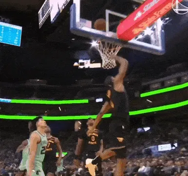 开云体育-决心和韧性！勇士社媒回顾上赛季格林的精彩防守瞬间